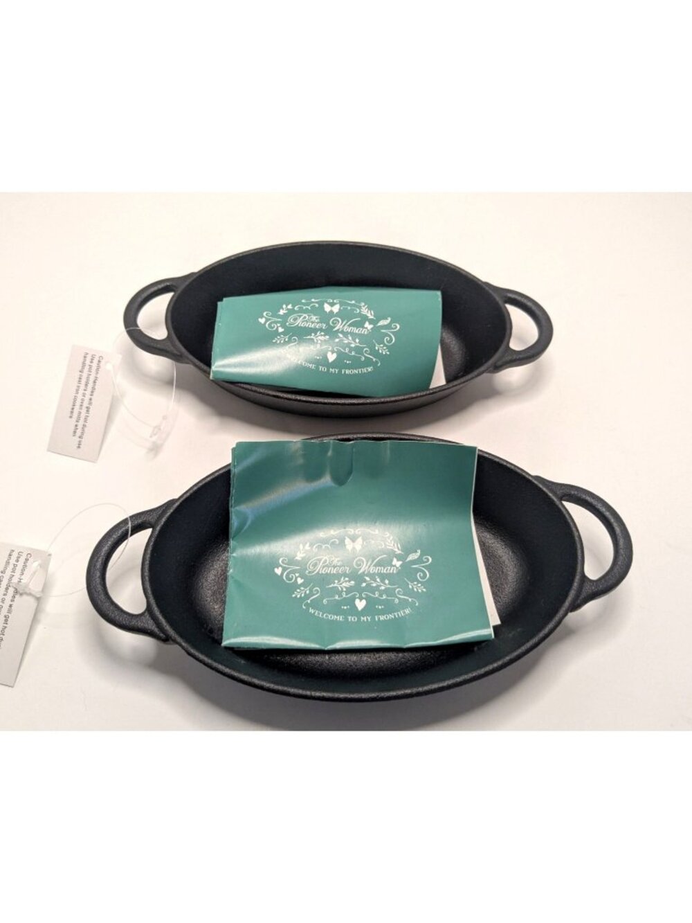 The Pioneer Woman 2 Cast Iron Oval Au Gratin Single Serve Baking Dishes New - Picture 1 of 5